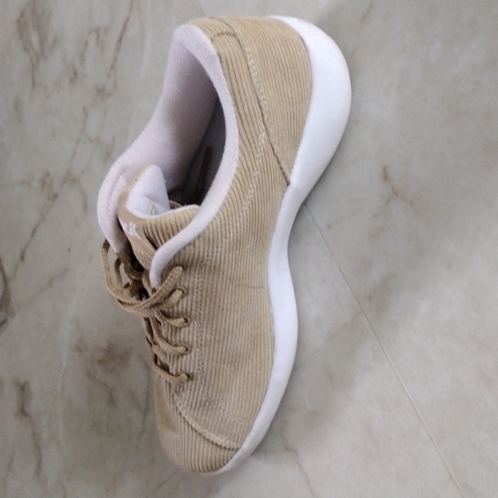 Ryka  corduroy sneakers. - Picture 4 of 8